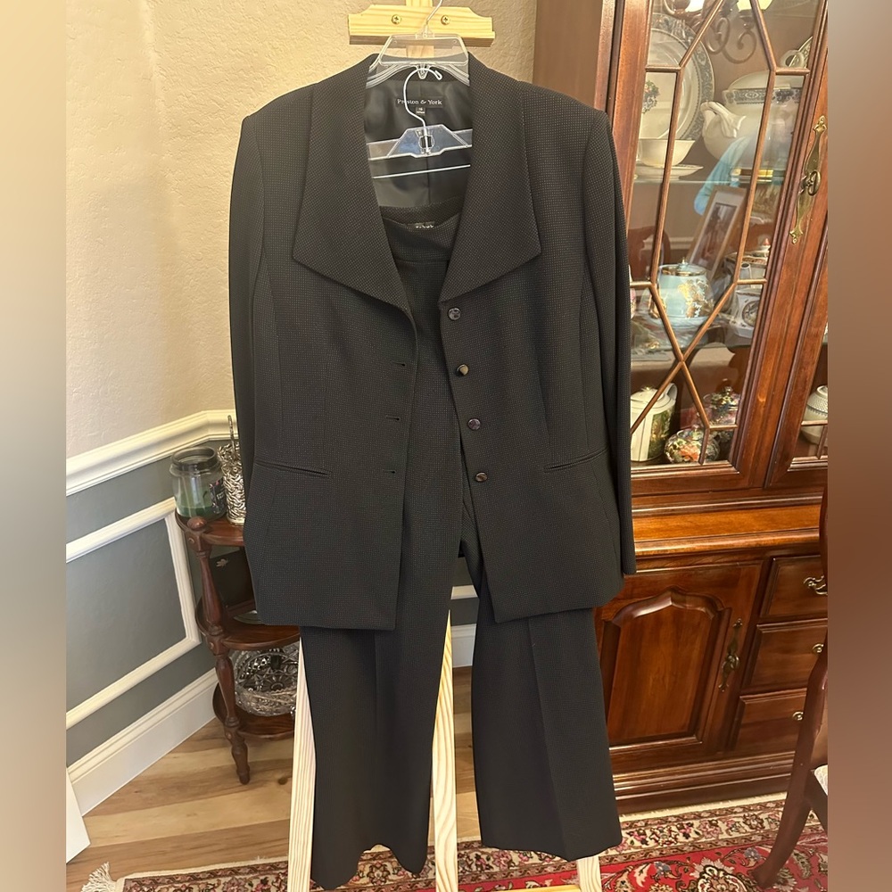 Preston And York matching blazer and ankle pants.
